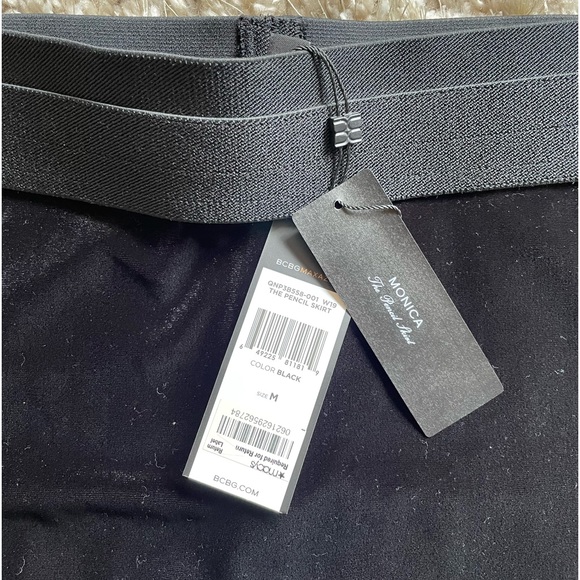 New With Tags BCBG MAXAZRIA Black Velvet “Monica” Pencil Skirt Medium - Picture 2 of 6